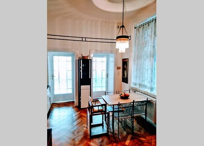 Family With Two Bathrooms Near To Center Daire *